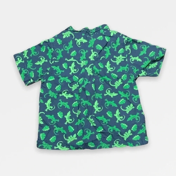 4/$20🥳 Short Sleeve  Button Down Lizard Shirt - Picture 3 of 3